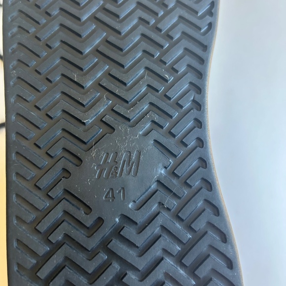 H&M Black Patent Leather Quilted Combat Boots size EUR 41, US 10.5 - Picture 14 of 14